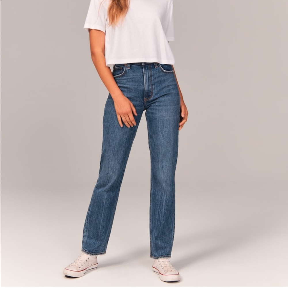 Abercrombie & Fitch the 90s Straight Ultra High Rise Jeans